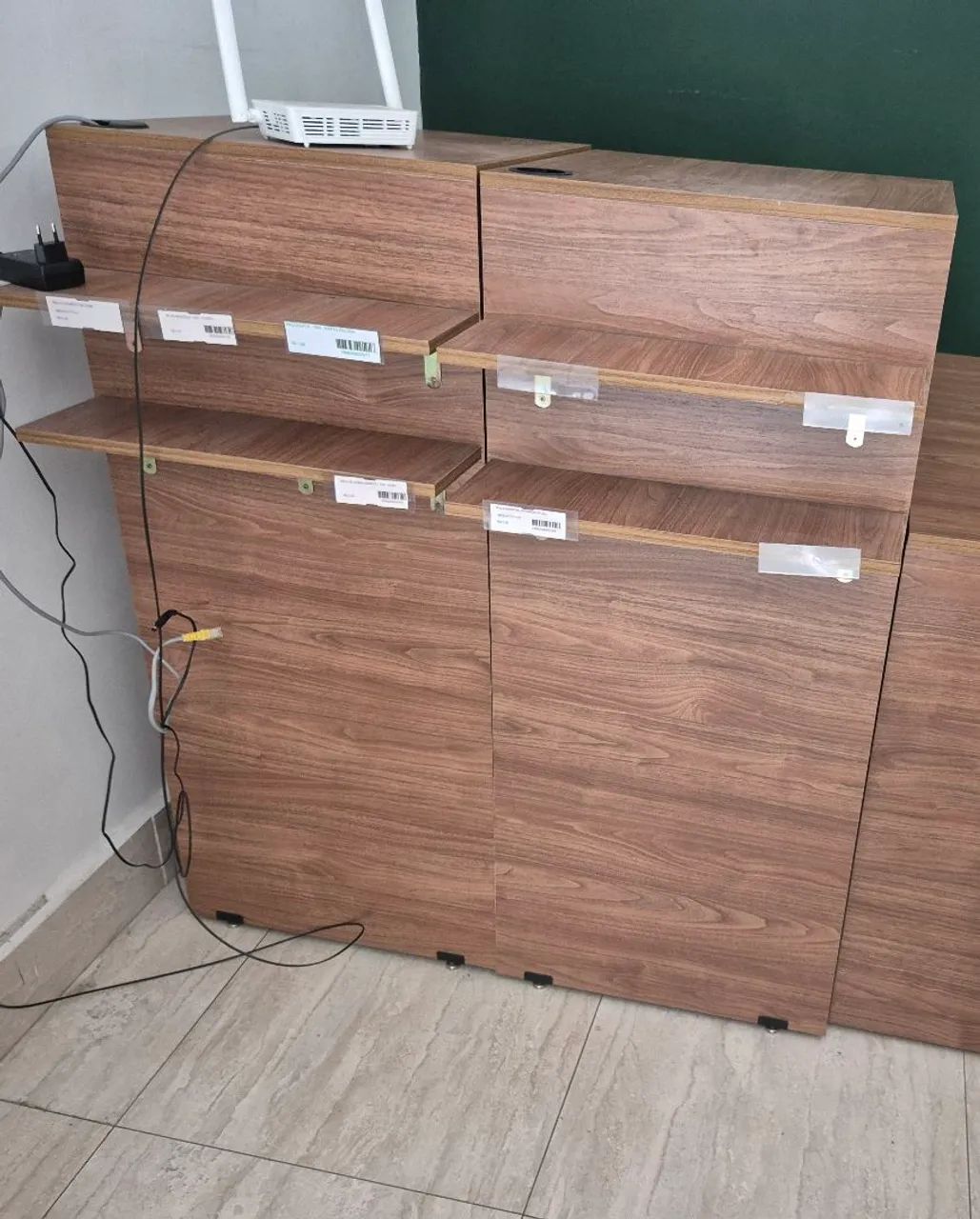 2 caixas de loja