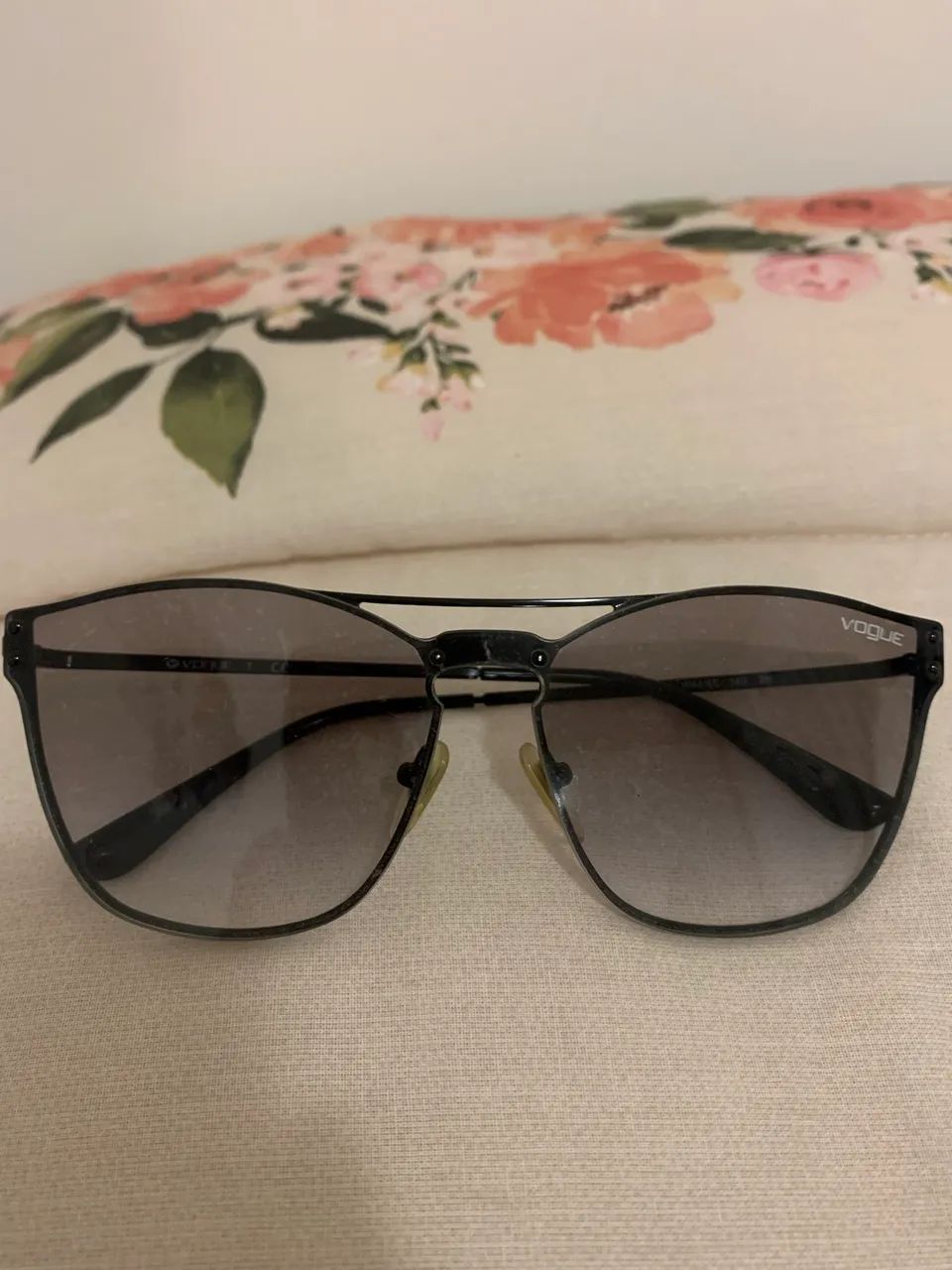 Óculos de sol vogue