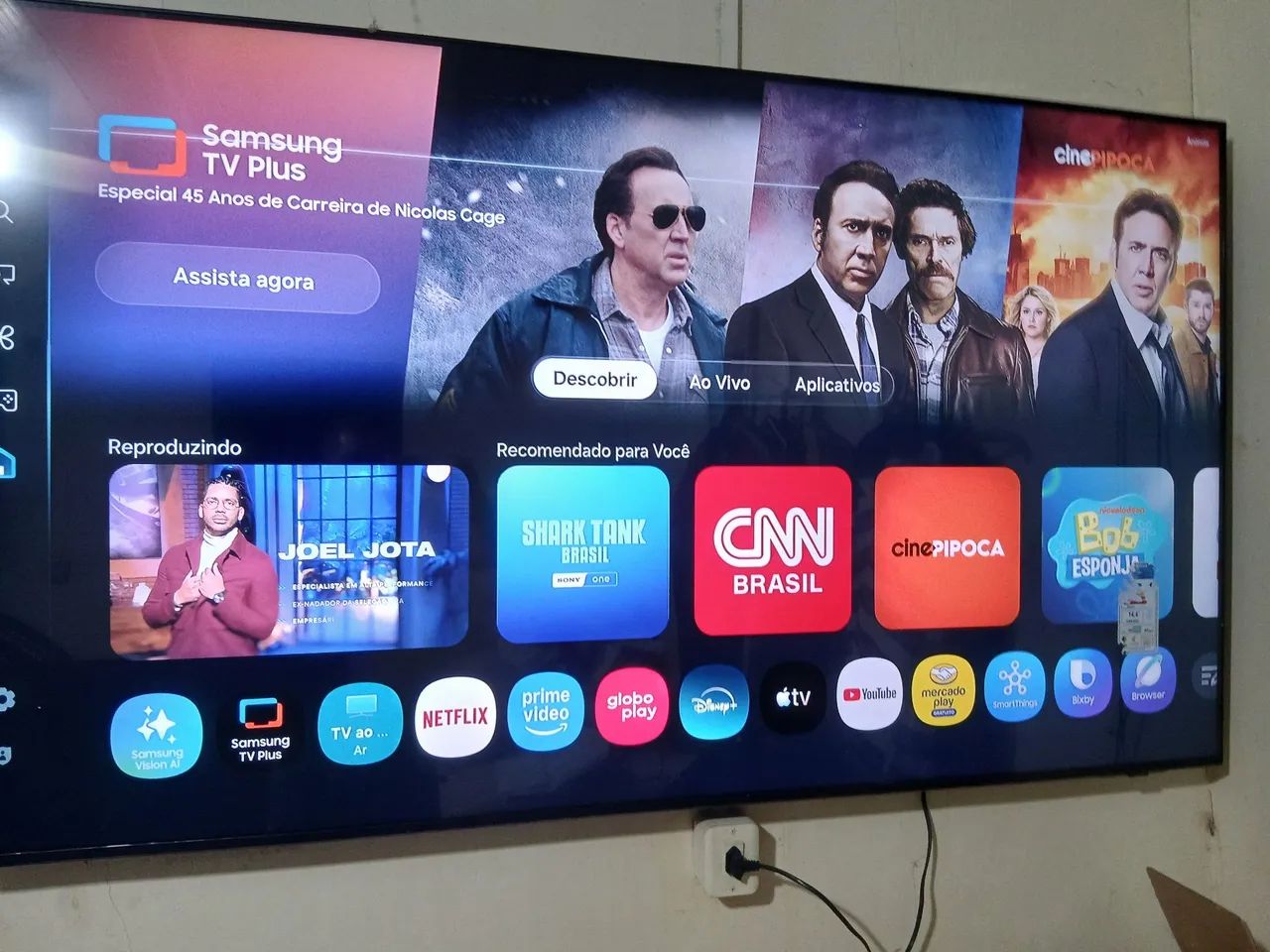 Vendo esta tv 65 polegadas samsung 4k Qled na caixa nota fiscal e garantia do fabricante  - Foto 4