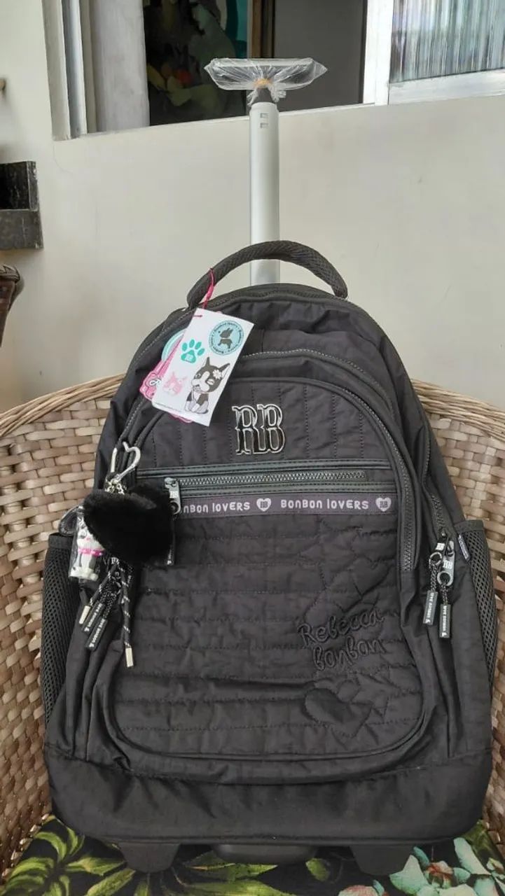 Mochila de rodinhas RB NOVA