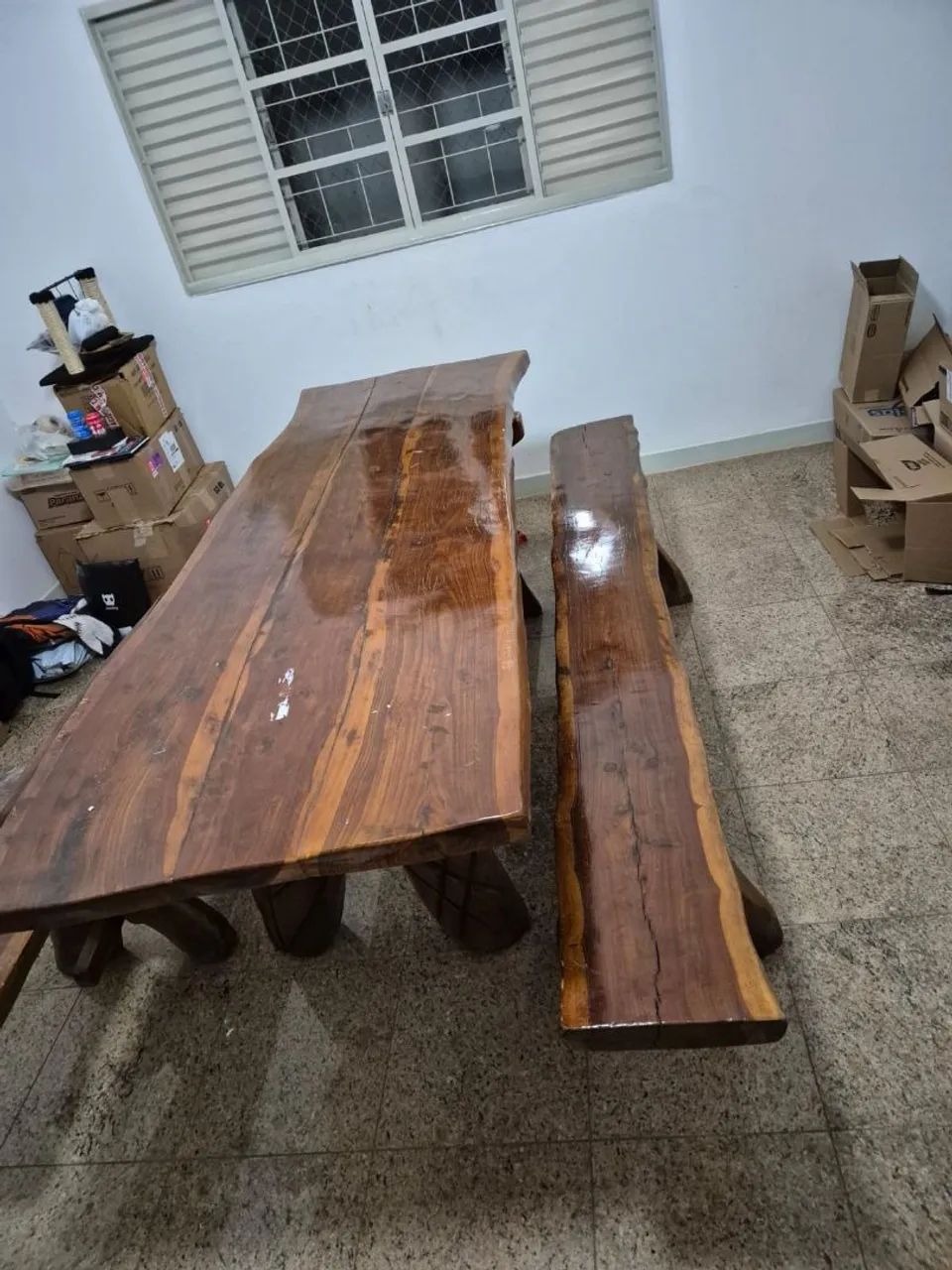 Mesa de madeira maciça  - Foto 4