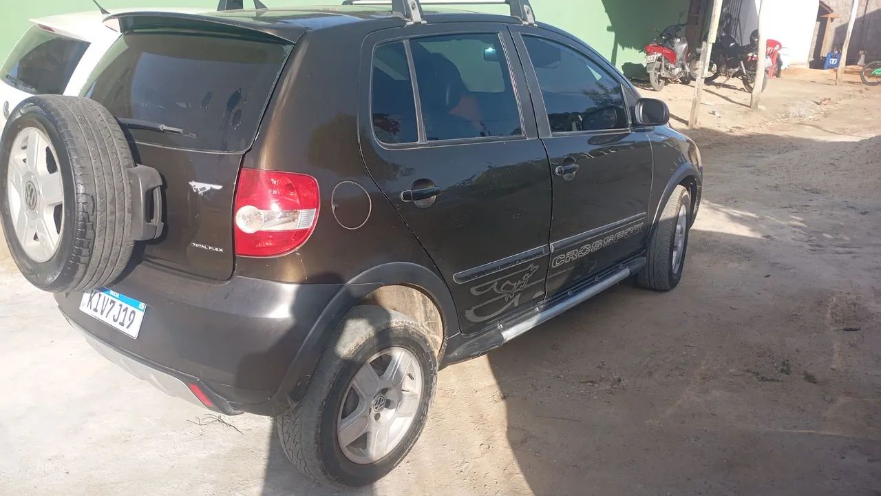 Volkswagen Crossfox CROSSFOX 1.6 Mi Total Flex 8V 5p 2008