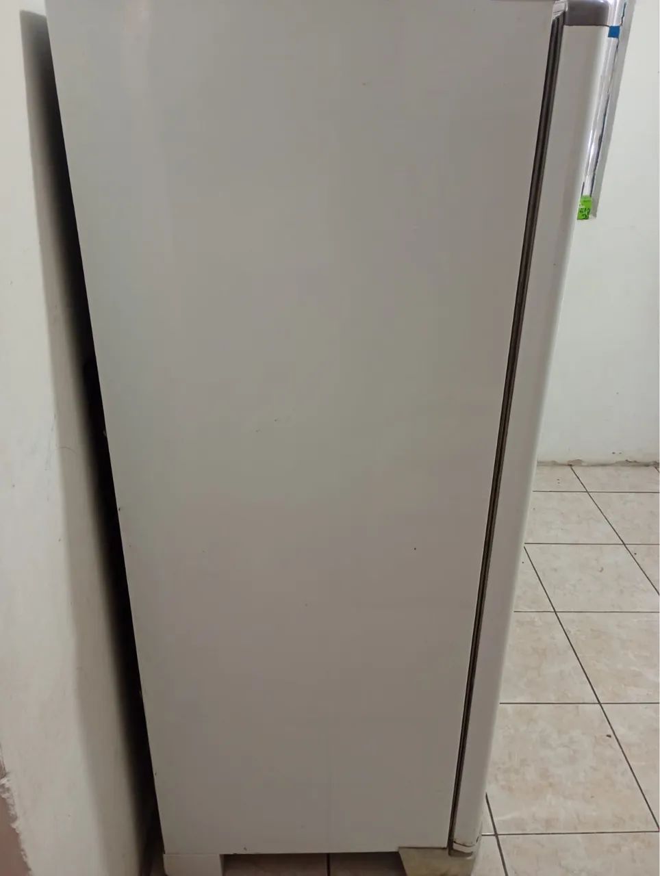 Vendo geladeira 
