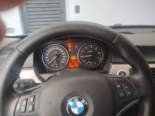 BMW 325I 2008
