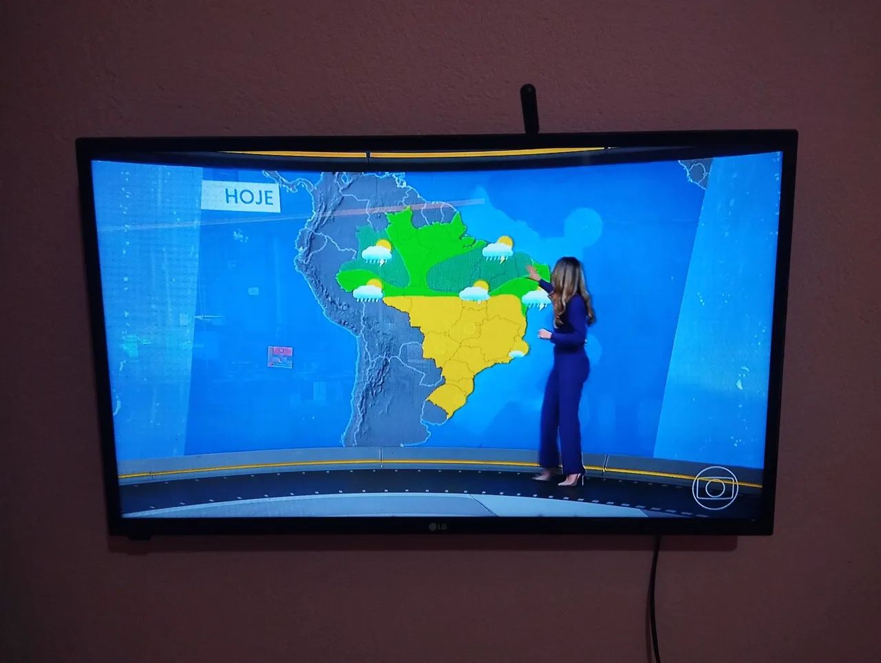 Televisão em ótimo estado 