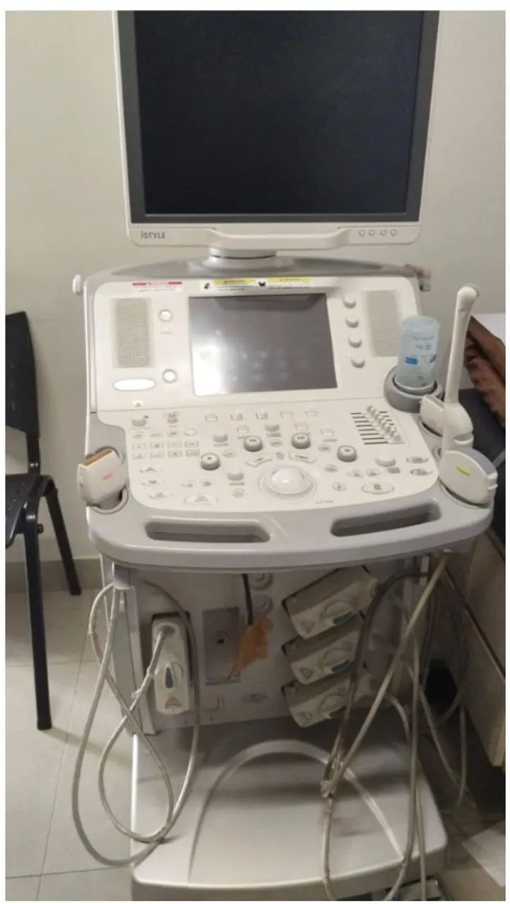 Equipamento de Ultrassom 