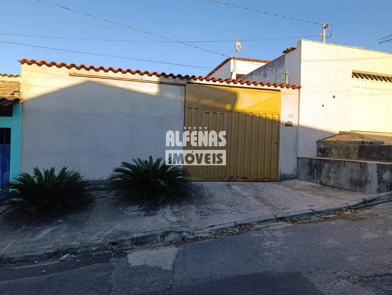 Casa à venda 2 quartos no Bairro FUNCIONARIOS - Foto 2