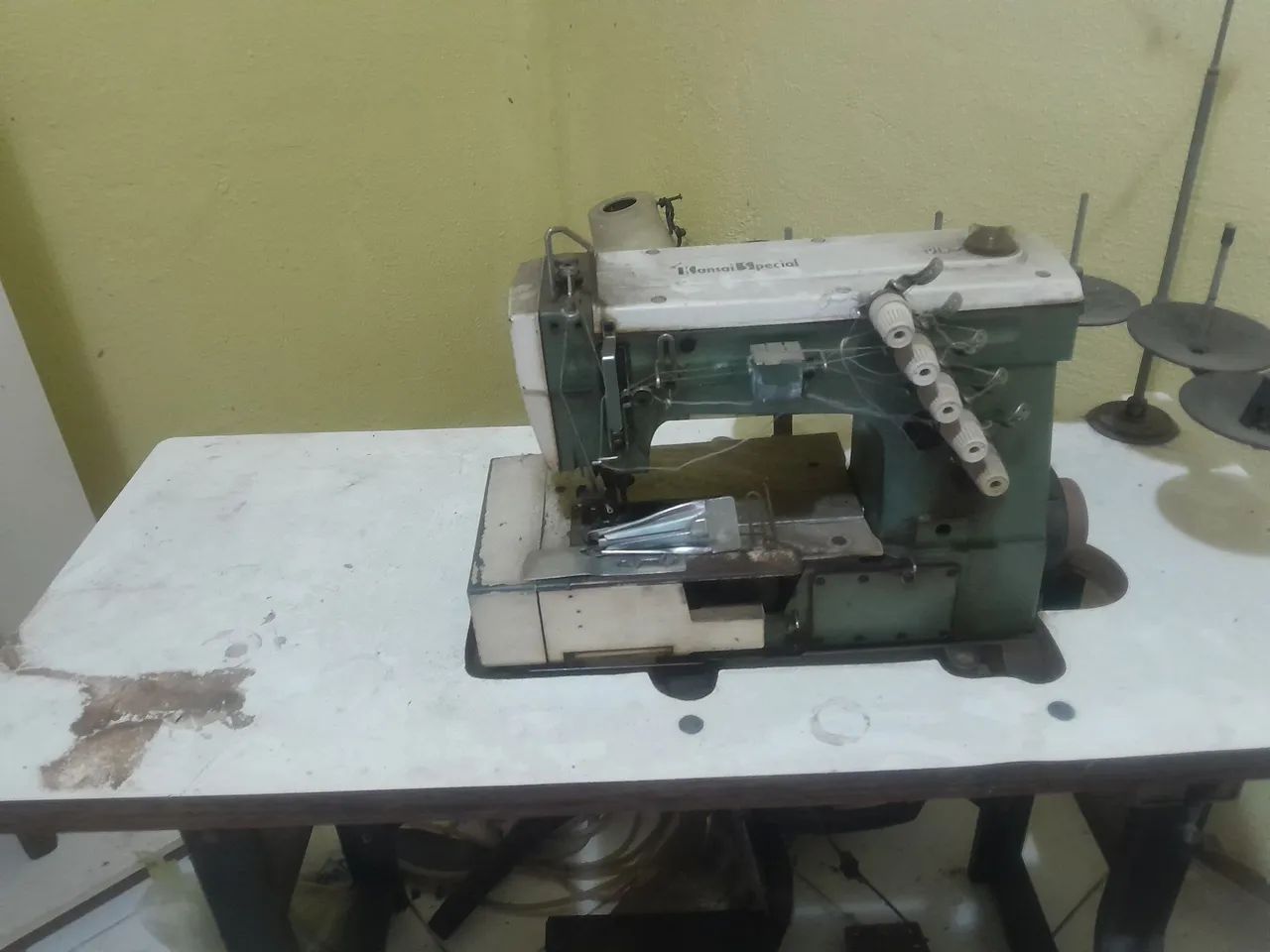 Máquina de costura industrial 