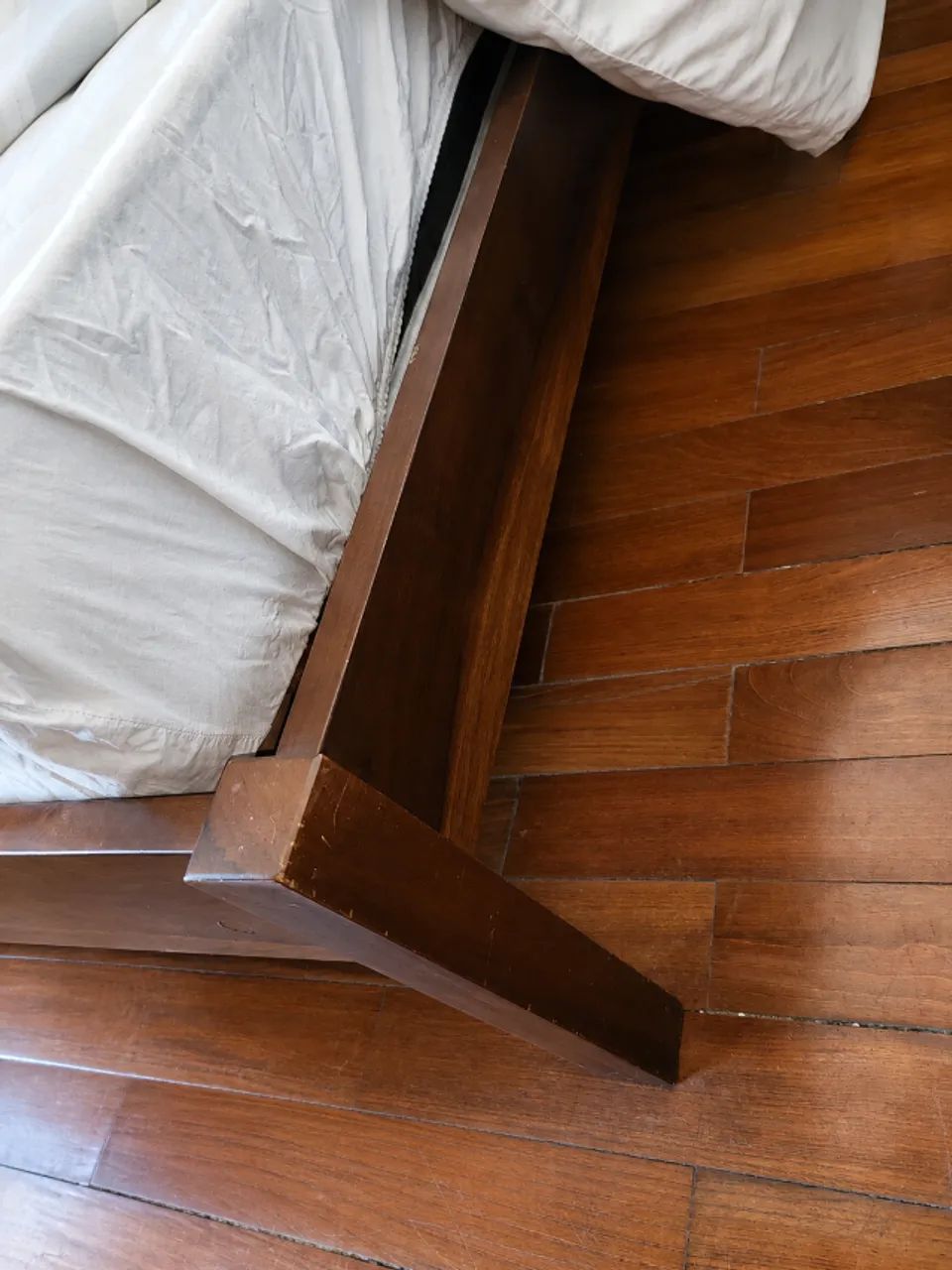 Cama tamanho de viuva/solteirão  - Foto 3