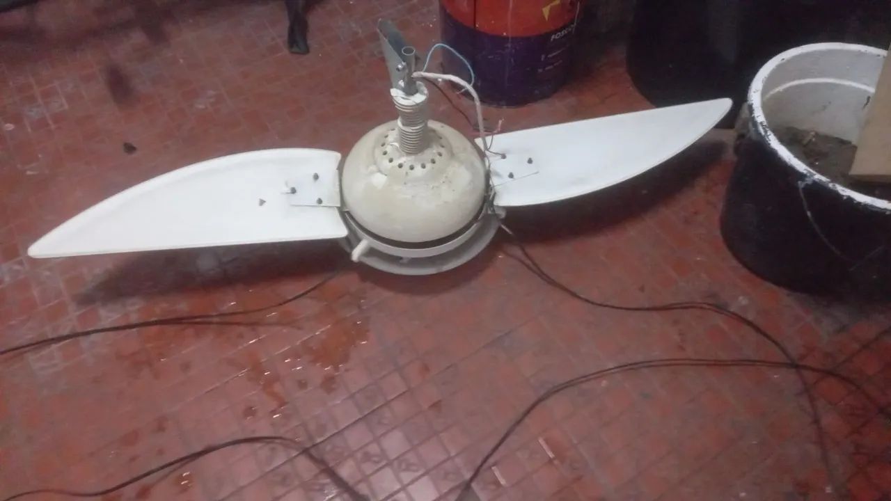 Ventilador de teto com lâmpada 