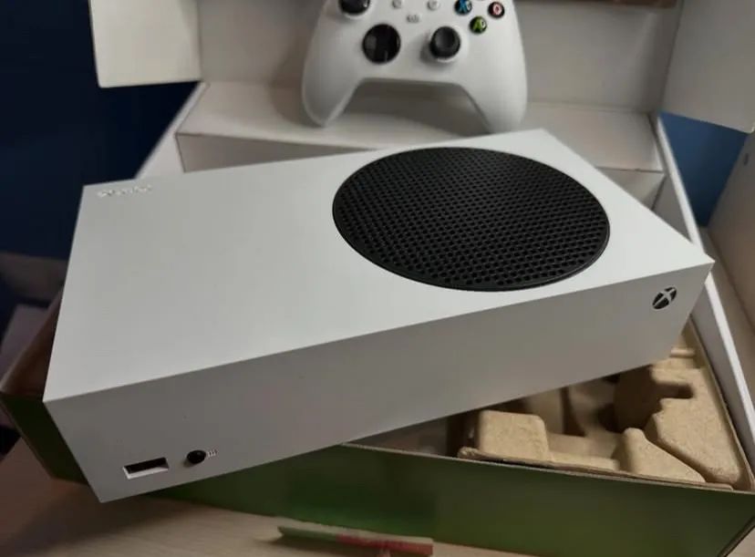 XBOX SÉRIE S COM CONTROLE ORIGINAL  - Foto 2