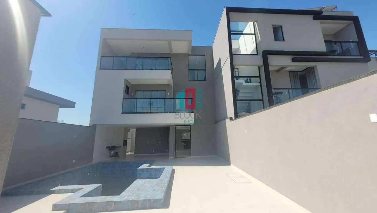 Recreio dos Bandeirantes | Casa de Condomínio 6 quartos, sendo 6 suites