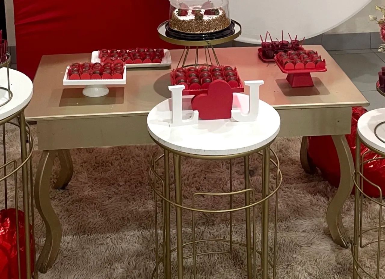 Mesa para decoração 1.20