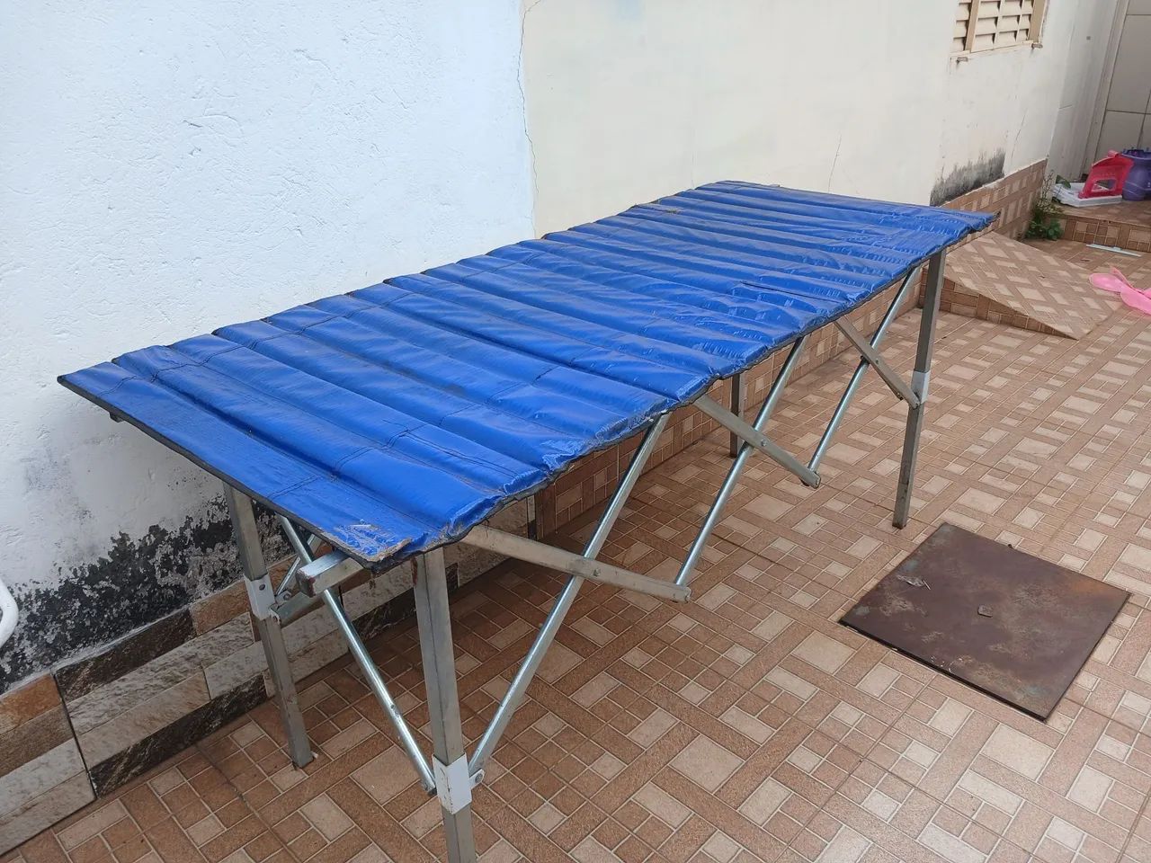 Vendo uma bancada de verduras, bem conservada, bom estado de uso... 