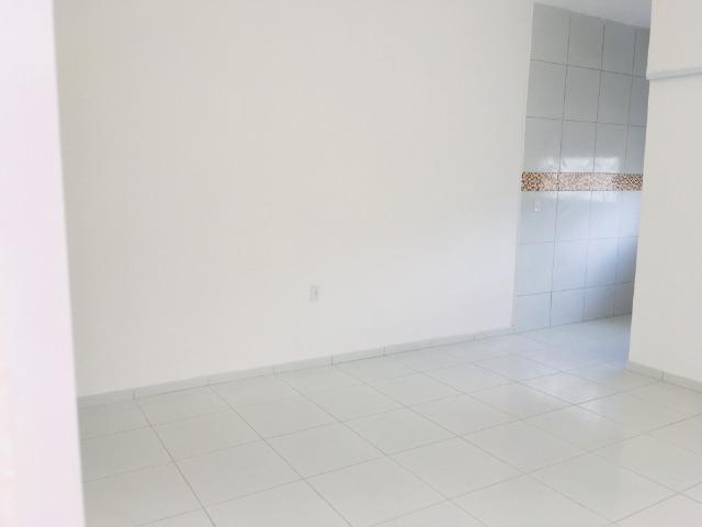 Casa com estilo moderno com doc. gratis 2 quartos,2 wcs ,em fortaleza-pedras - Foto 6