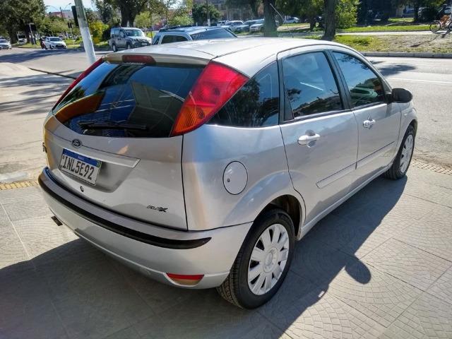 Ford Focus 1.6 - Foto 3