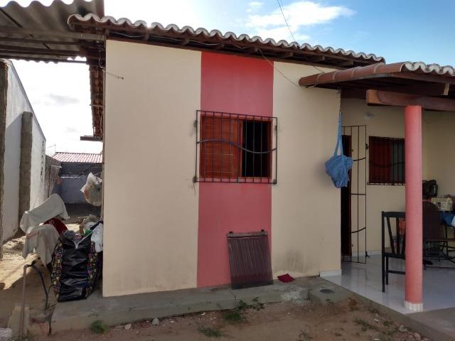 Vende-se/Repasse Uma Otima Casa - Foto 2