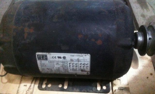 Motor Trifásico WEG 2cv 1700rpm