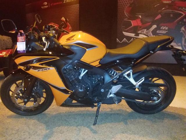 Honda CBR650 F - Foto 2