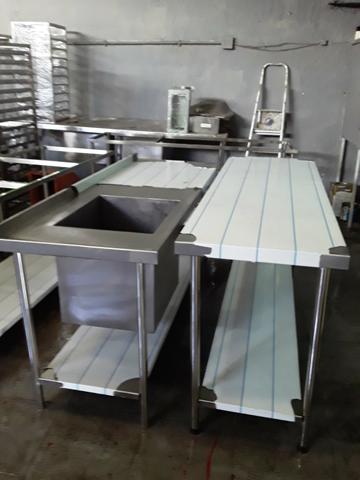 Bancada inox (fábrica)