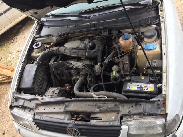 Sucata Volkswagen Polo Classic 1999 1.8 8v Para retirada de peças - Foto 3