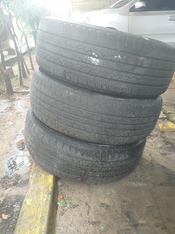 Pneu 225/65/17