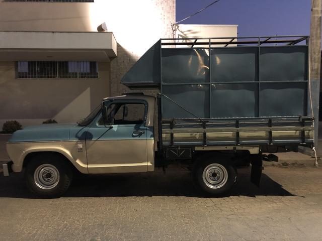 Vendo d10 a diesel com a gaiola 1984