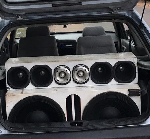 Vendo ou troco som automotivo