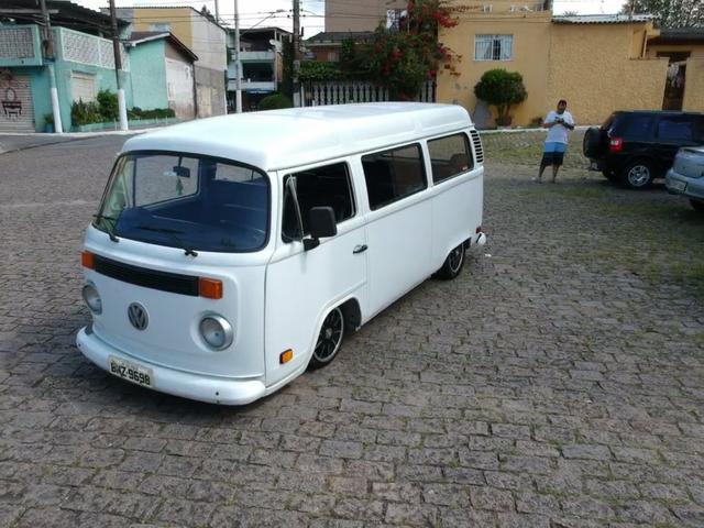 Kombi 2001 rebaixada
