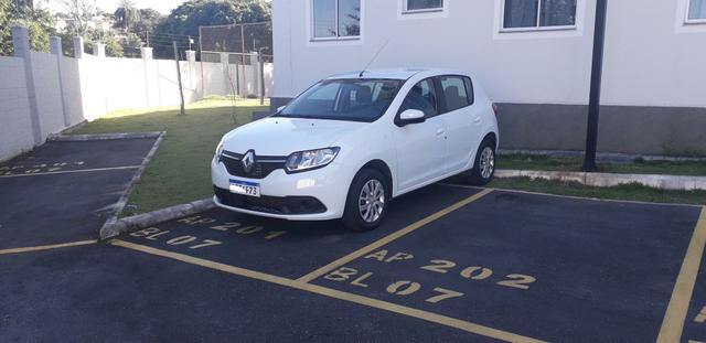 Vende-se Renault Sandero 1.6 2018 completo