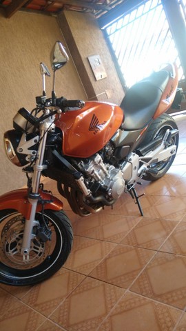 VENDE-SE MOTO HONDA CB600F HORNET