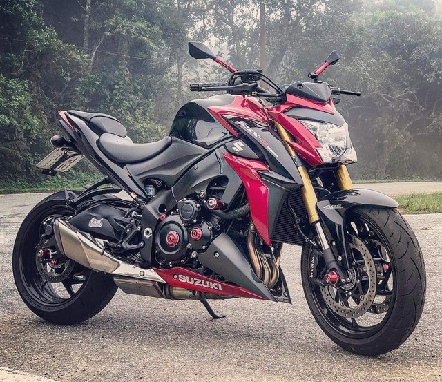 SUZUKI GSX S 1000A