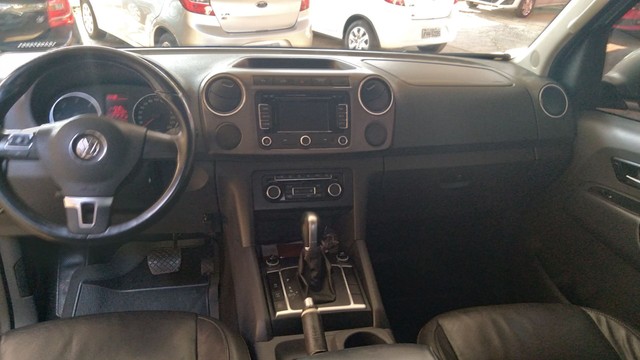 AMAROK HIGHLINE AUTOMÁTICA 2.0 COMPLETO 2013