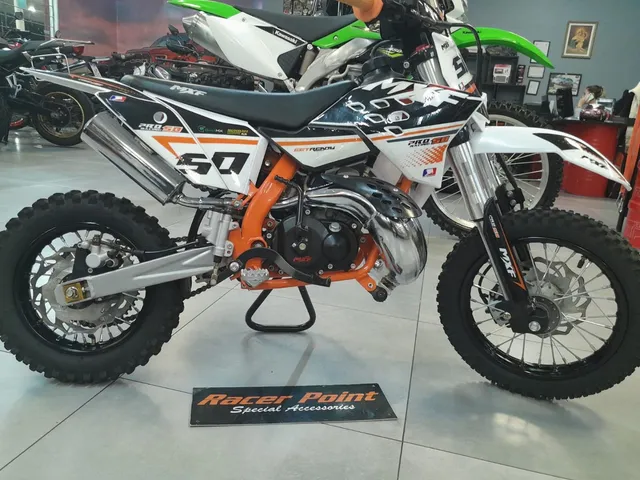 Para jovens pilotos: MXF lança minimoto 50 TS - Motor Show