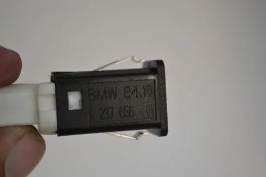 Entrada Auxiliar Usb Painel Mercedes Benz 650 2011 2012 Orig - Foto 5