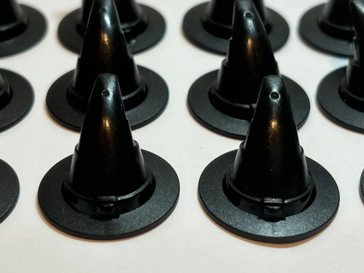 Lego original- lote com 18 chapéus de Bruxa  - Foto 2