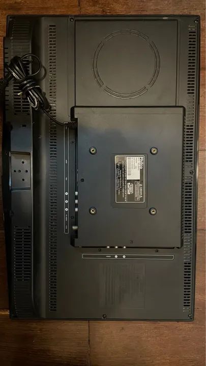 VENDO TV COM DEFEITO NA TELA