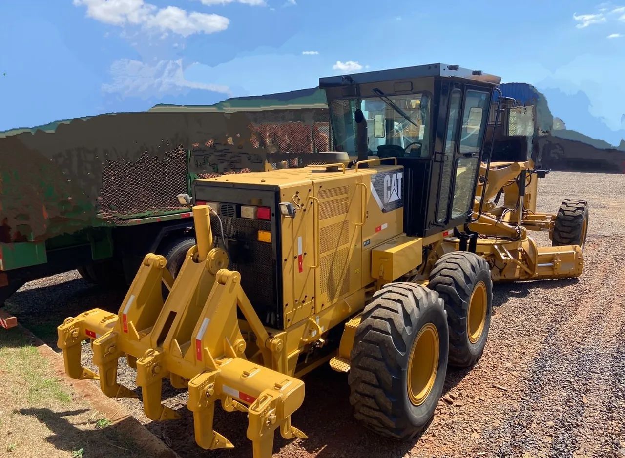 Motoniveladora Caterpillar 140K ano 2017 com 18.600 horas, em SP - Foto 3
