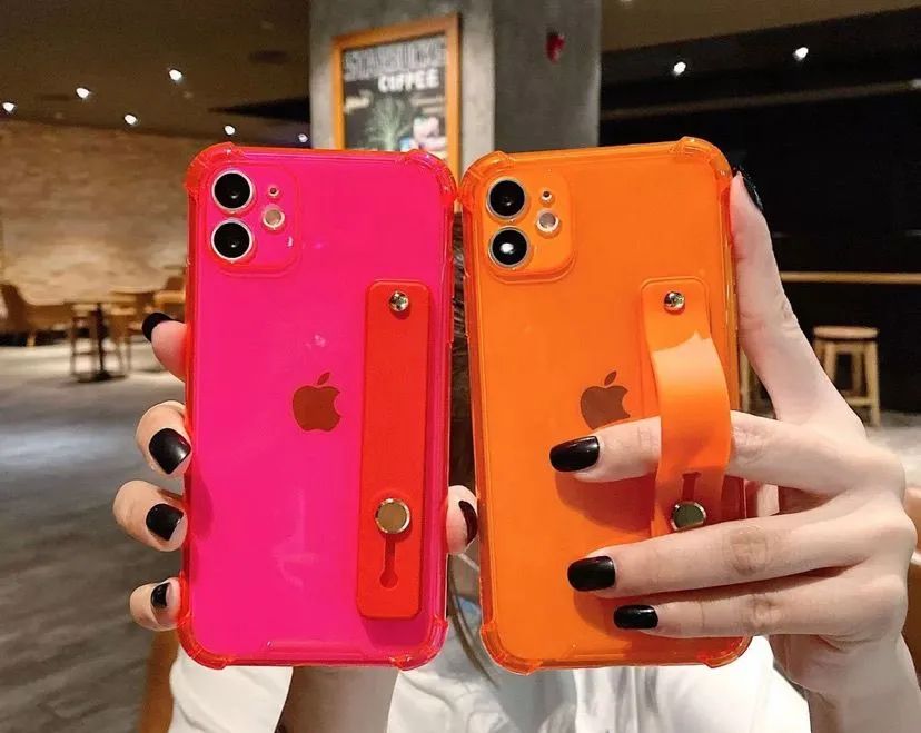 Case  capinha  iPhone 12 em silicone com apoio mãos  - Foto 4