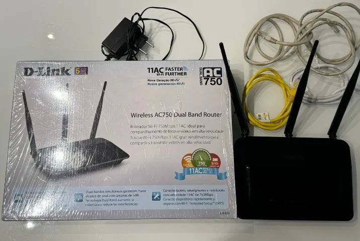 Roteador ou Repetidor D-Link DIR-809 AC Dualband com 3 Antenas Externas 5dBi 750Mbps - 5G 