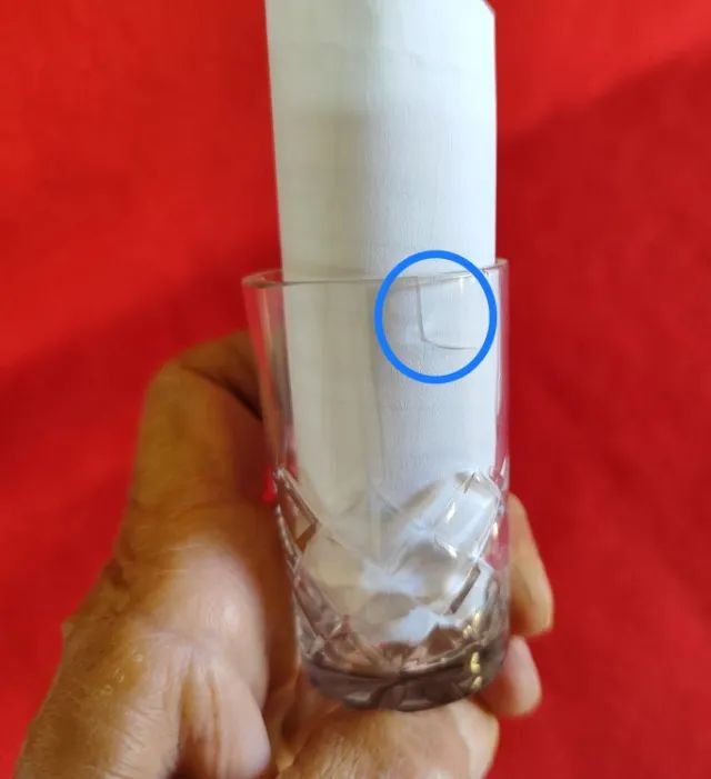 Conjunto com 16 copos antigos de cristal para aperitivos - Foto 3