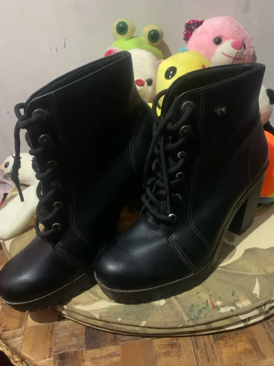 Botas Femininas de Salto Alto - Preto