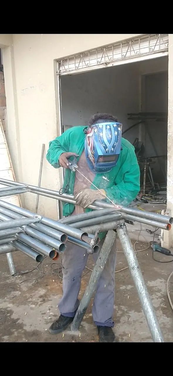 Serralheiro Antônio 