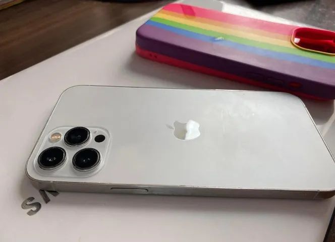 Iphone 12 pro max Branco - Foto 5