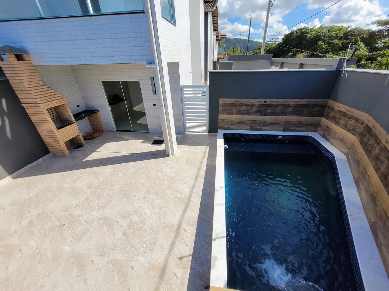 SOBRADOS EM CONDOMÍNIO COM PISCINAS INDIVIDUAIS BEIRA MAR EM ITANHAÉM!