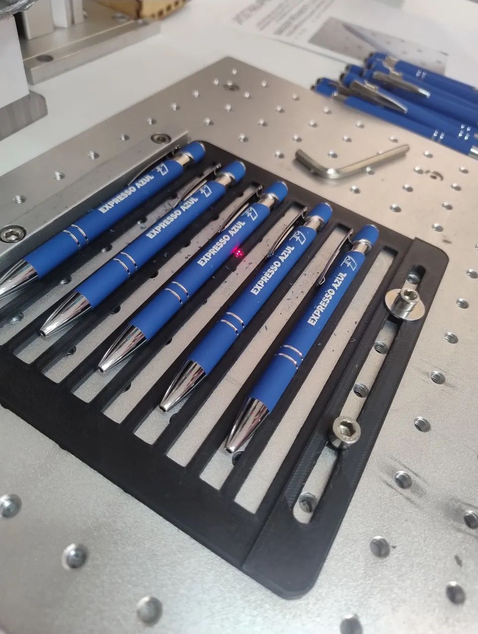 Canetas Personalizadas a laser, Moleskine a com sua logo gravada  - Foto 3