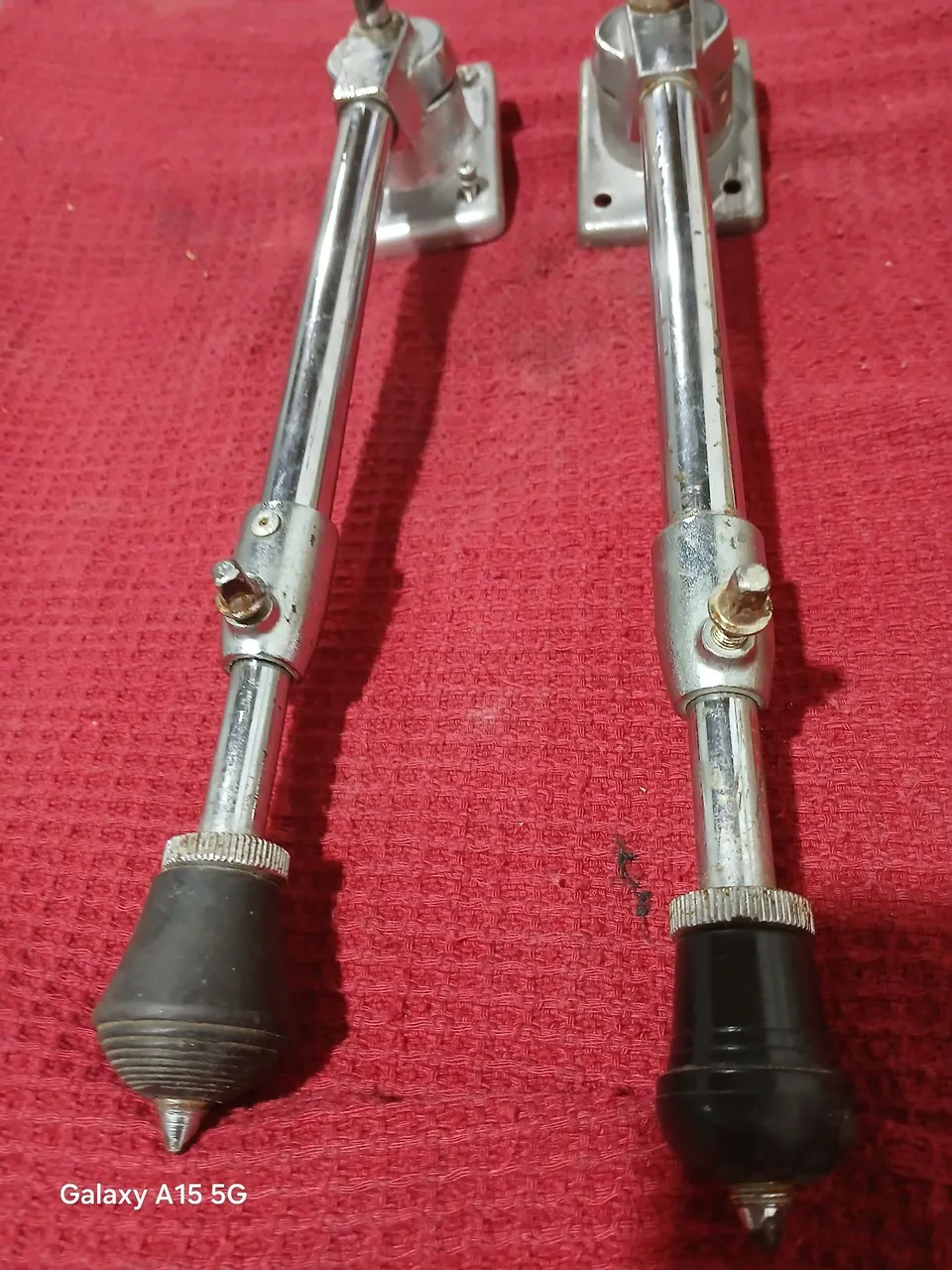 Pés de bumbo de bateria