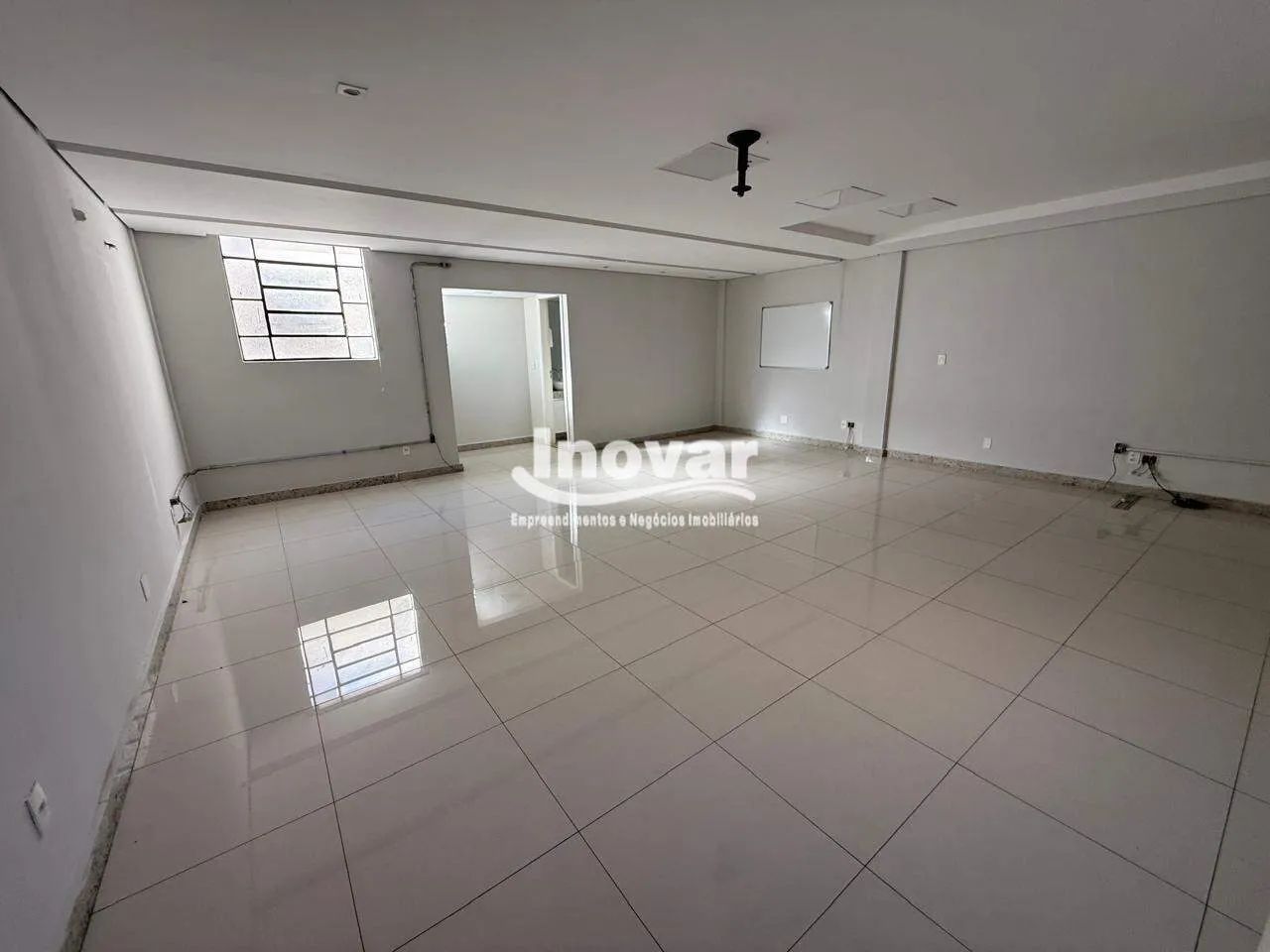 Prédio Comercial com aproximadamente 1.045m² proximo ao Mercado Central - Foto 3
