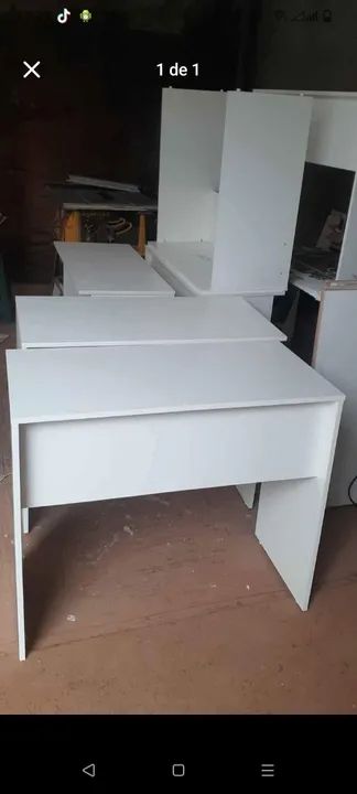 Mesa escrivaninha em mdf