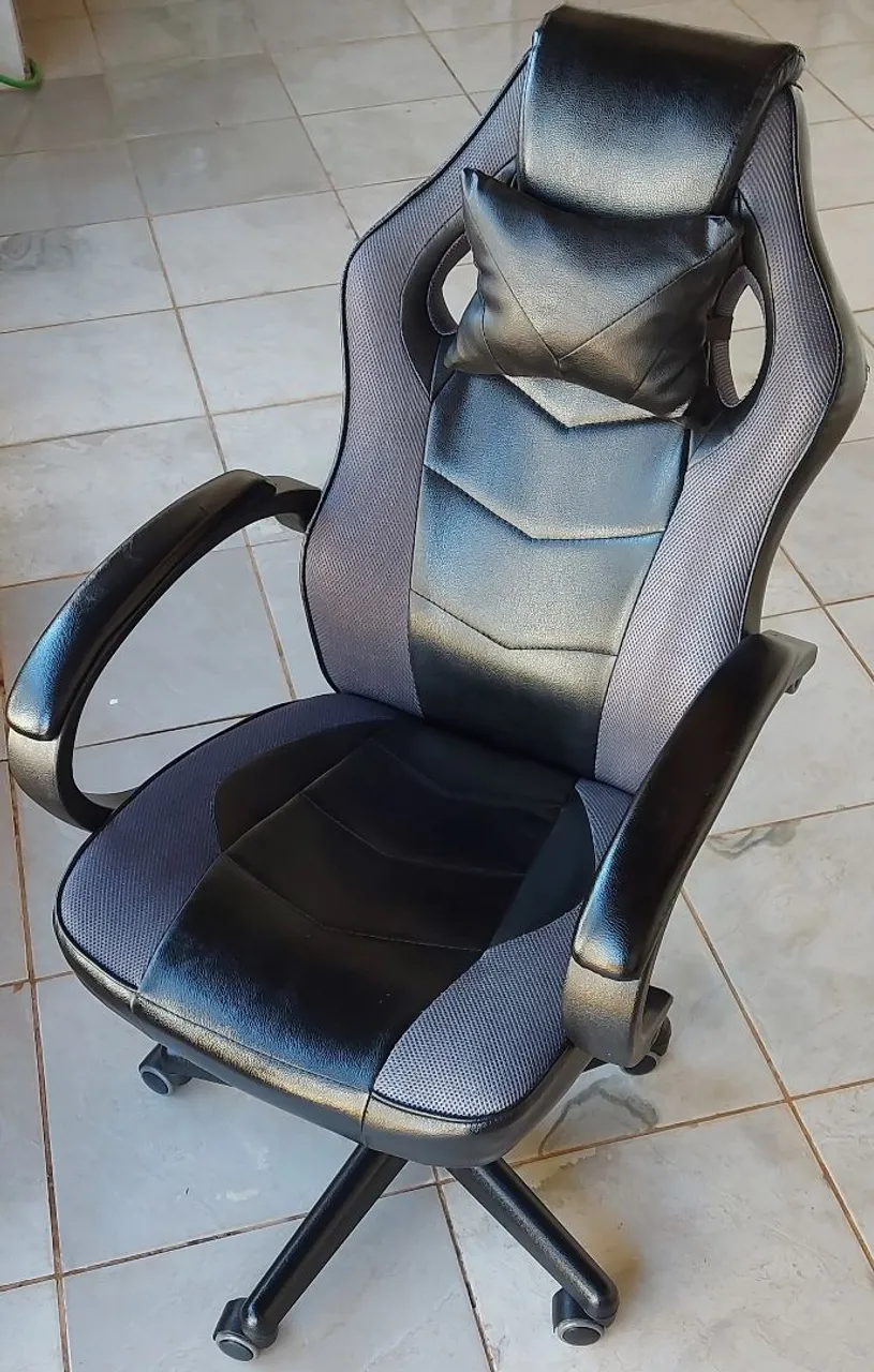 Cadeira Gamer Giratória Trevalla - Confortável e Ergonômica